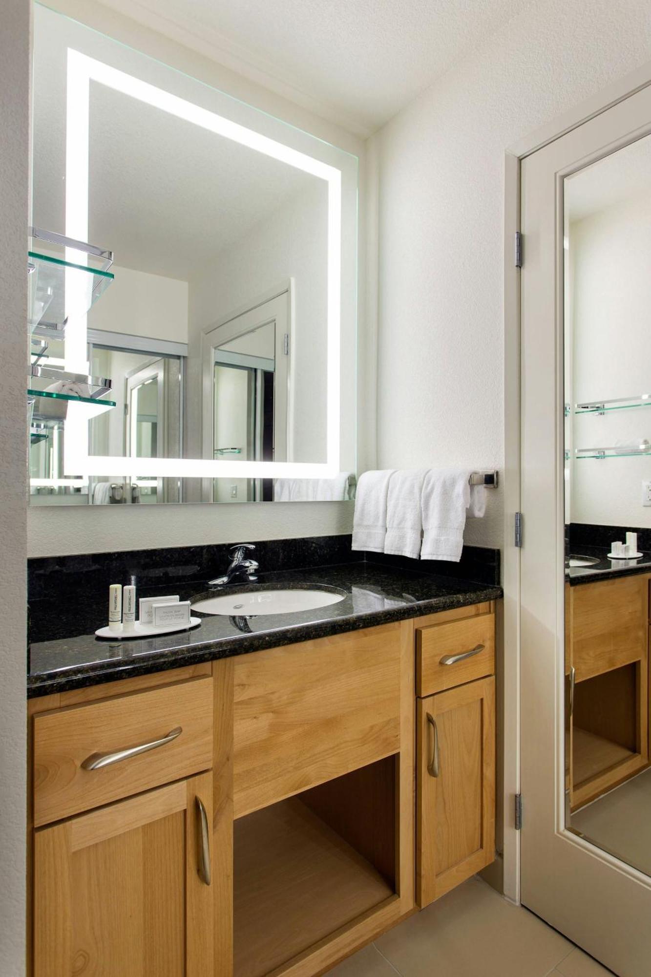 Residence Inn San Diego Del Mar Экстерьер фото