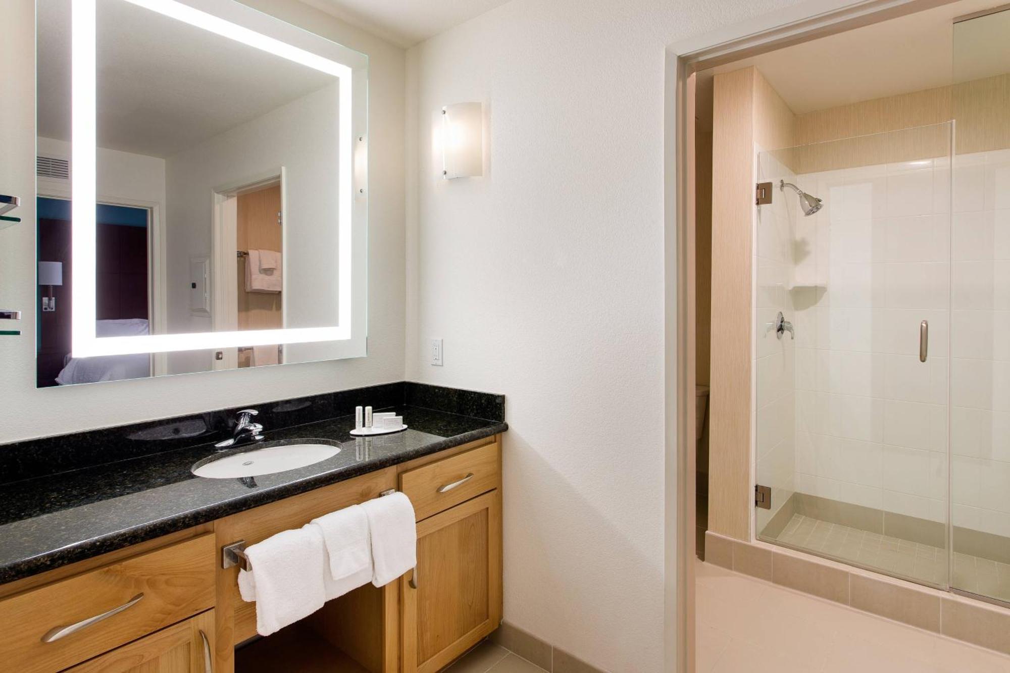 Residence Inn San Diego Del Mar Экстерьер фото