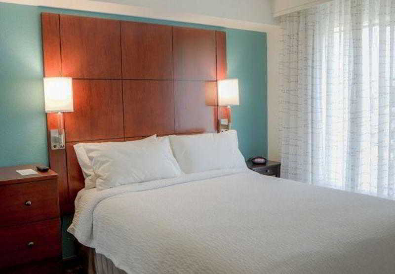 Residence Inn San Diego Del Mar Экстерьер фото